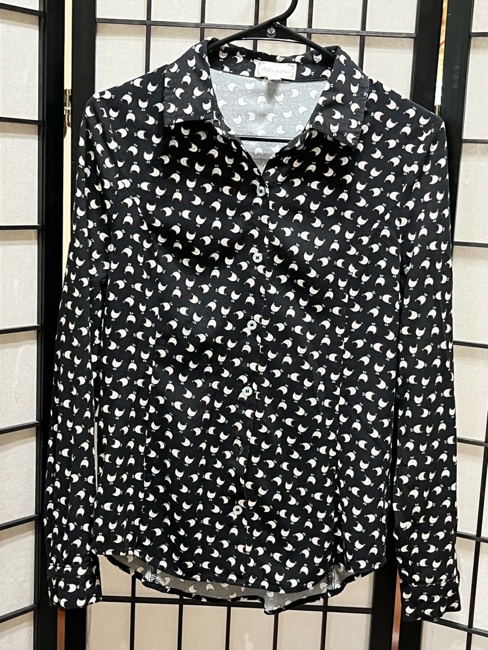 CLOTH AND PORTRAIT Women's Black Button-Down CHICKEN PRINT SHIRT WOMEN SIZE S